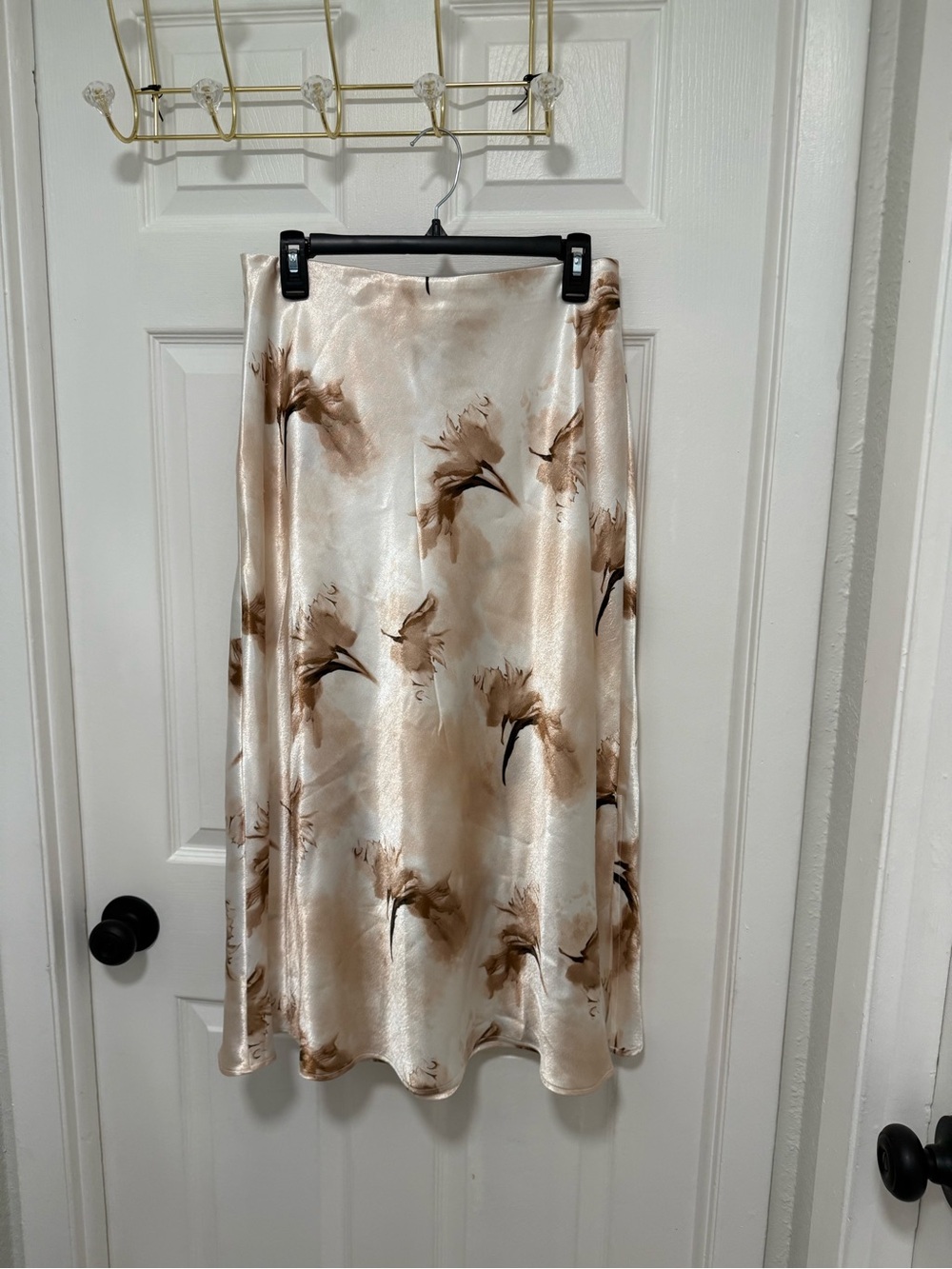 Satin Floral Midi Skirt - Champagne Brown 🍂